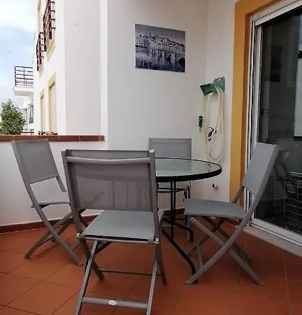 De - 2 Bed 2 Bath First Floor *