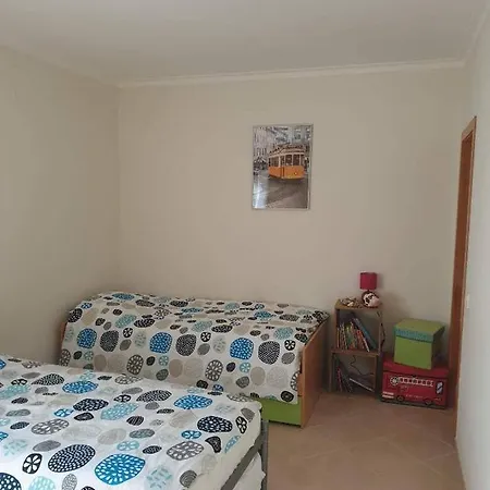 Appartement De - 2 Bed 2 Bath First Floor
